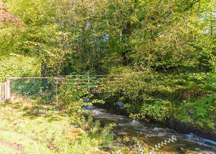 Lakeland With An Acre Of Gardens, Games And Free Parking Εξοχικό σπίτι *