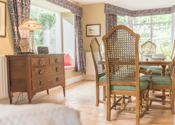 Εξοχικό σπίτι Lakeland With An Acre Of Gardens, Games And Free Parking *