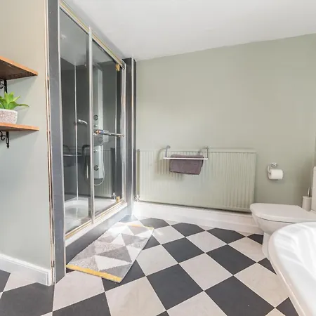 Lakeland With An Acre Of Gardens, Games And Free Parking * Rusland