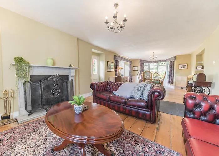 Lakeland With An Acre Of Gardens, Games And Free Parking Country house *