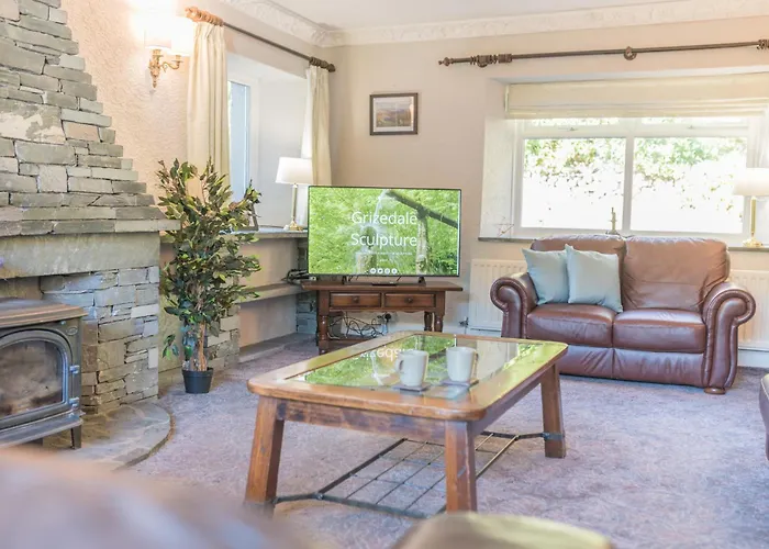 Lakeland With An Acre Of Gardens, Games And Free Parking Country house Rusland