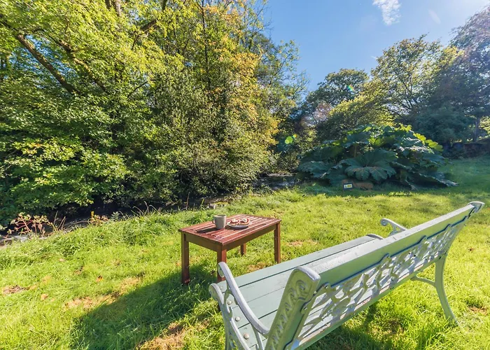 Lakeland With An Acre Of Gardens, Games And Free Parking Country house *