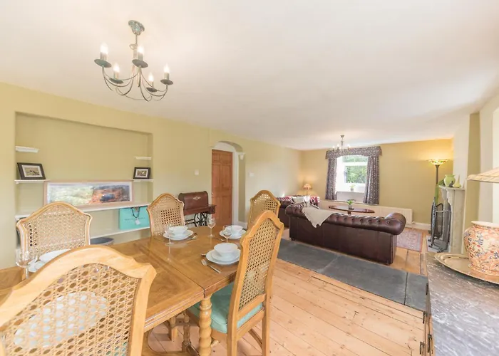 Lakeland With An Acre Of Gardens, Games And Free Parking Country house *