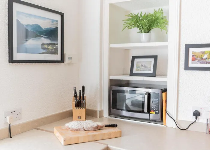 Lakeland With An Acre Of Gardens, Games And Free Parking Country house *